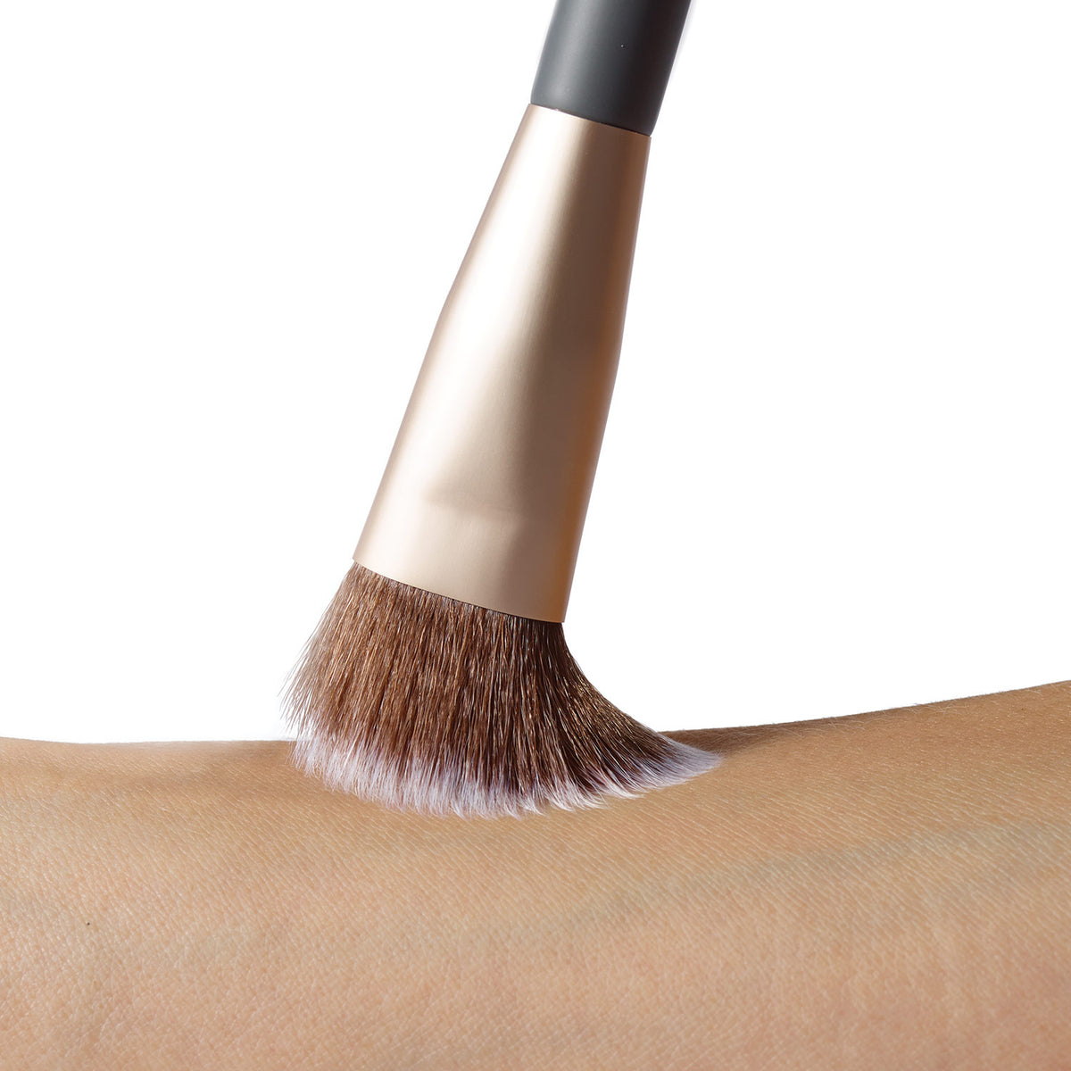jane iredale - Cheek Brush - TESTER - Mehrzweckpinsel - jane iredale Mineral Make-up - Care Concept Onlineshop - Vertrieb für Premium Wirkstoffkosmetik