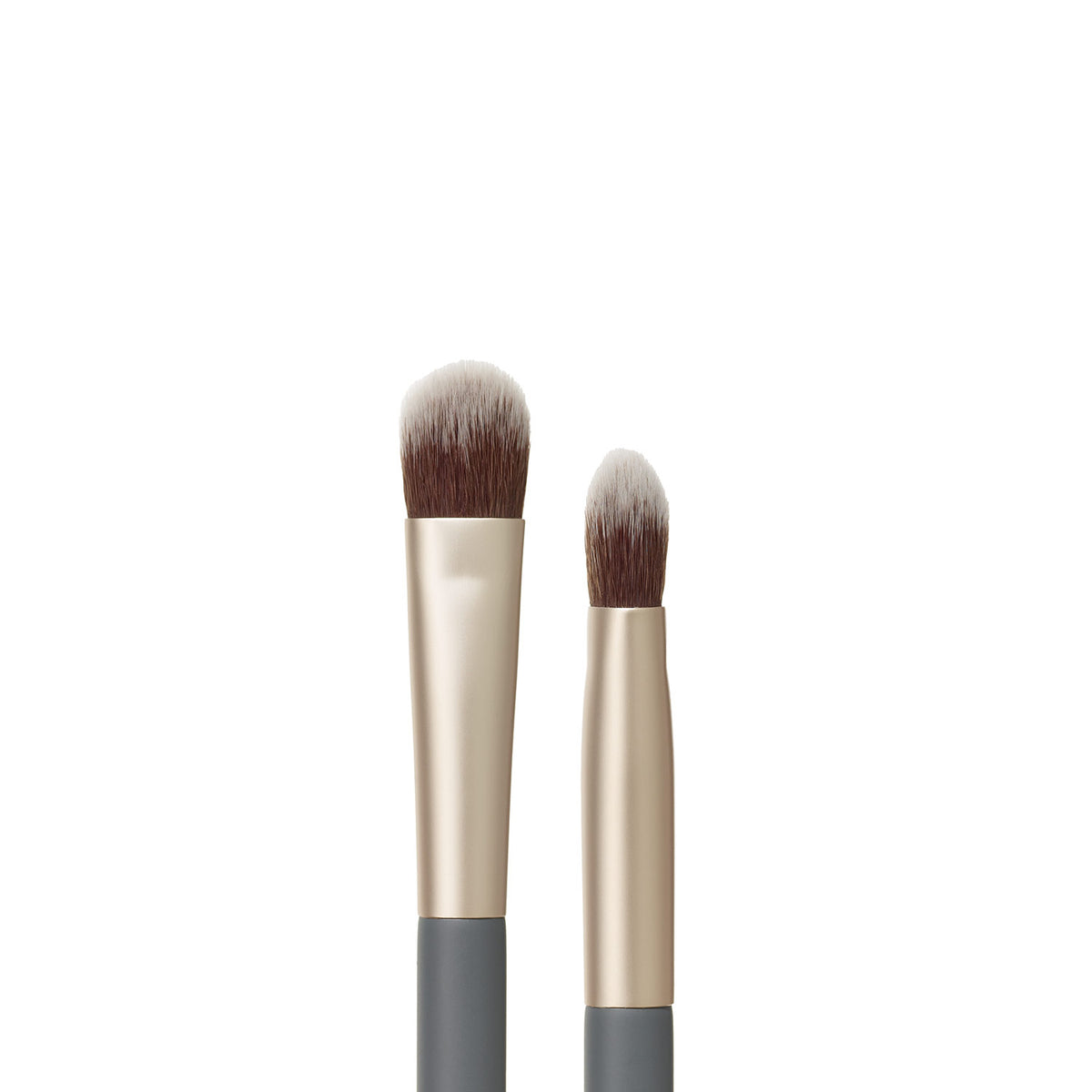 jane iredale - Fluffy Eye Brush - Lidschatten Pinsel - jane iredale Mineral Make-up - Care Concept Onlineshop - Vertrieb für Premium Wirkstoffkosmetik