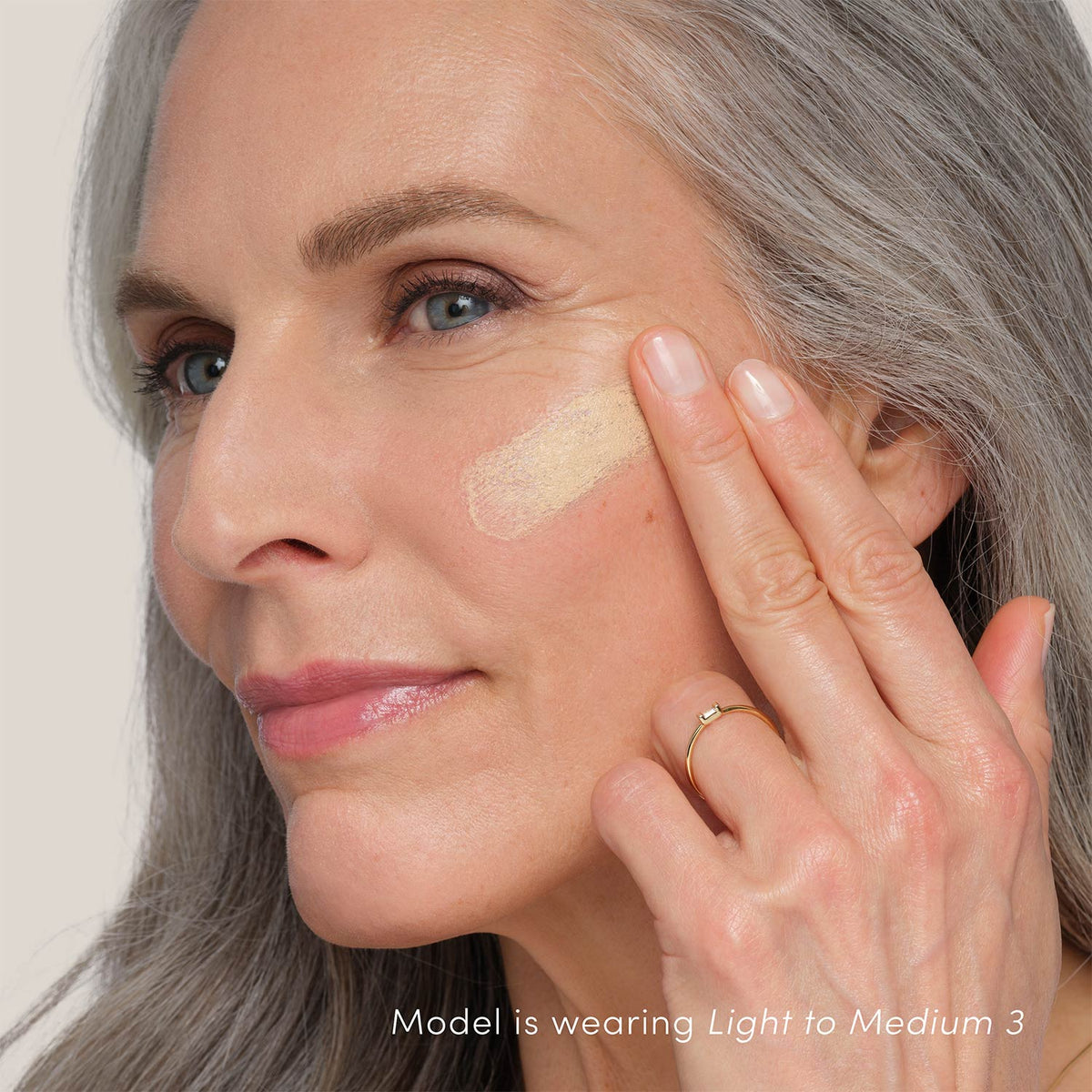 jane iredale - HydroPure Tinted Serum 3 - Light to Medium - TESTER - Flüssige Foundation - jane iredale Mineral Make-up - Care Concept Onlineshop - Vertrieb für Premium Wirkstoffkosmetik