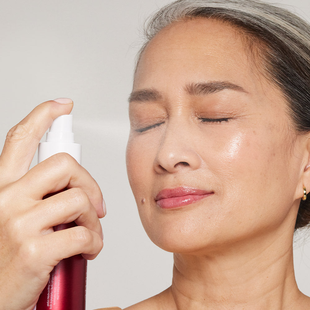 Care Concept Onlineshop - jane iredale - Hydration Spray Model