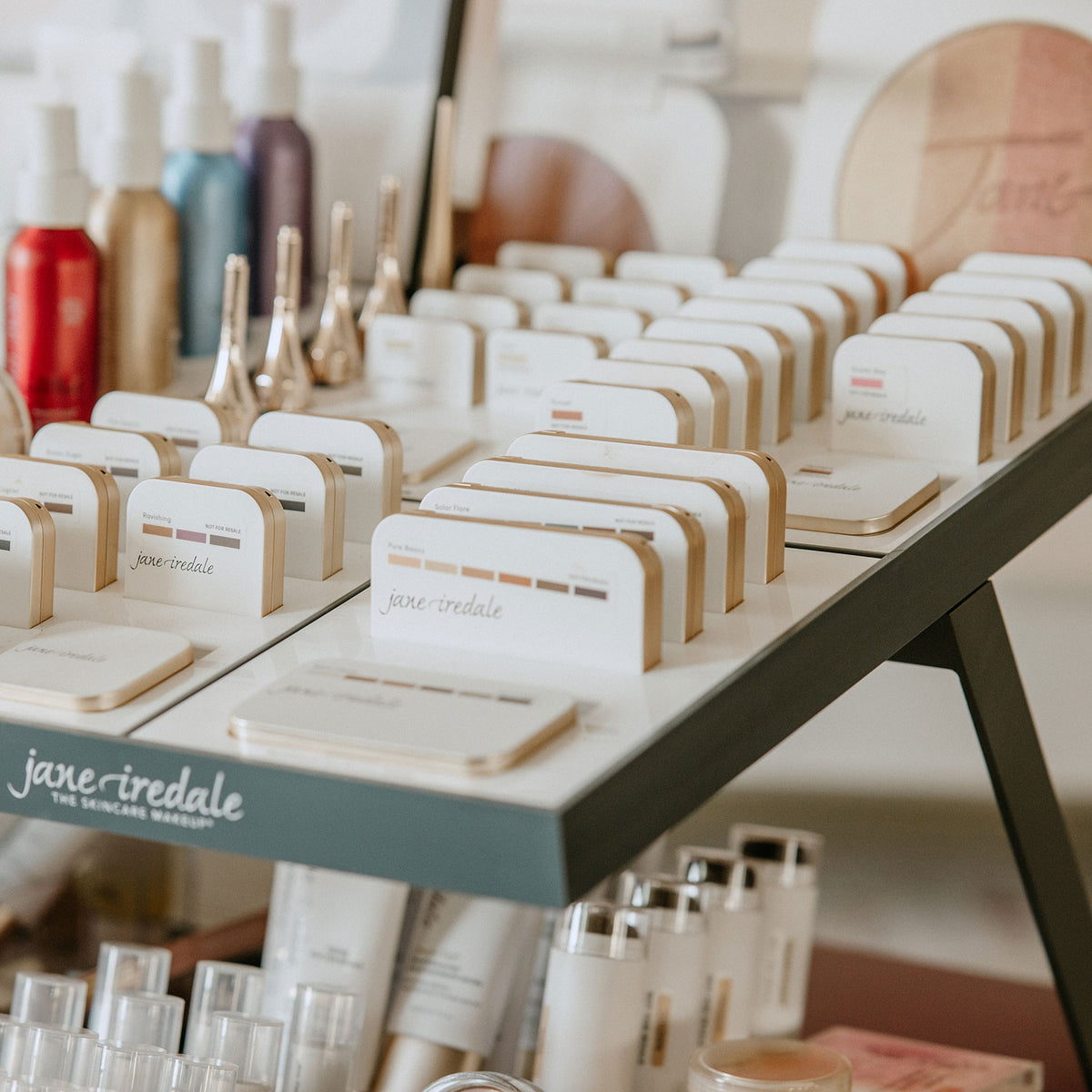 Care Concept Onlineshop - jane iredale - Templates